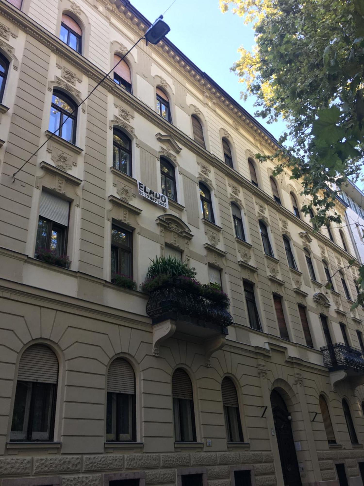 Vinitus Budapest Centro Buitenkant foto